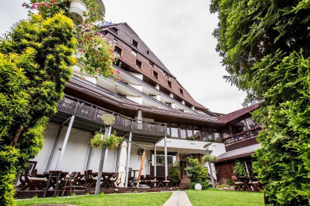 Alpin Resort Apartments Deluxe 2406 Poiana Brasov Exterior photo